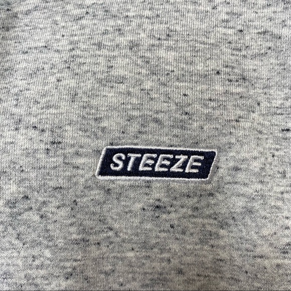 Rare Korean Streetwear Hoodie - Picture 2 of 4